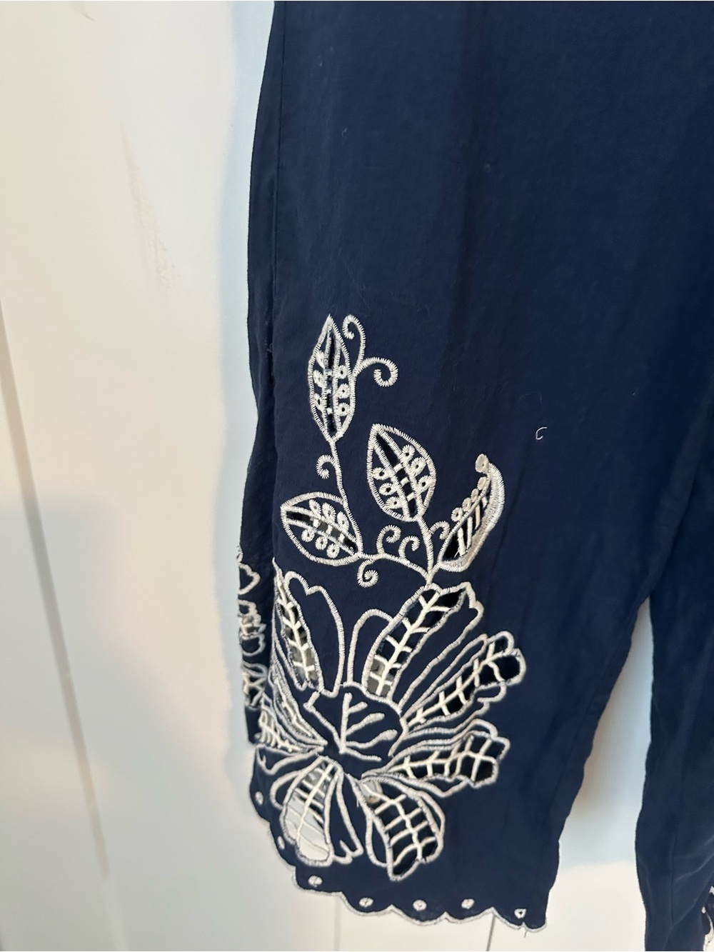 Christian Siriano Navy Elastic Waist Crop Pants with Embroidery - Picture 3 of 4